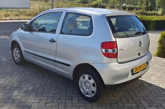 Volkswagen Fox (2007) thumbnail 6