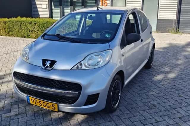 Peugeot 107 (2009) thumbnail 1