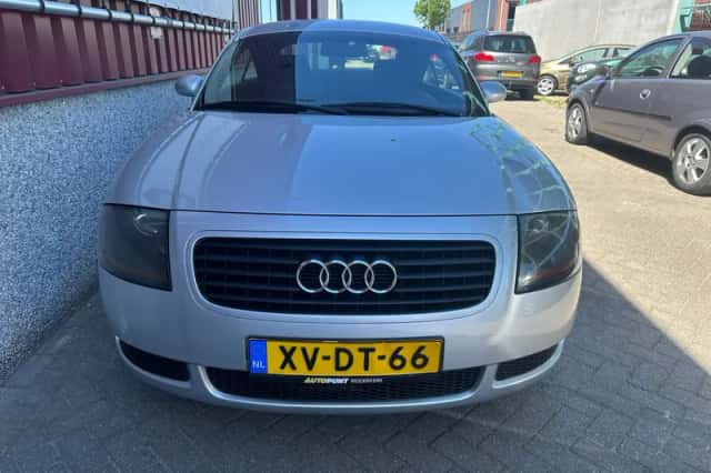 Audi TT (1999) thumbnail 4