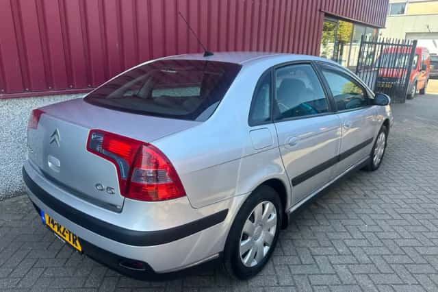 Citroën C5 (2005) thumbnail 2