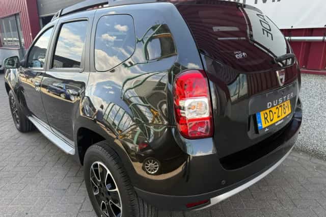 Dacia Duster (2017) thumbnail 3