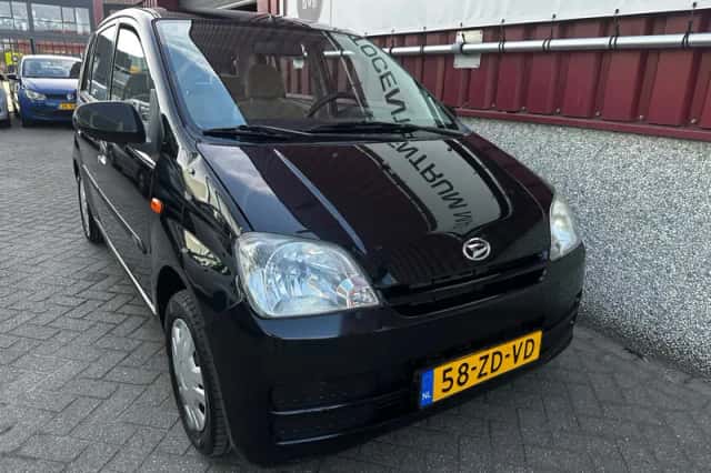 Daihatsu Cuore (2008) thumbnail 3