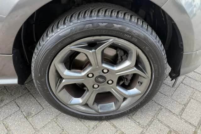 Ford EcoSport (2019) thumbnail 6