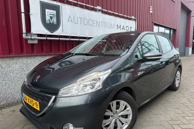 Peugeot 208 (2012) thumbnail 1