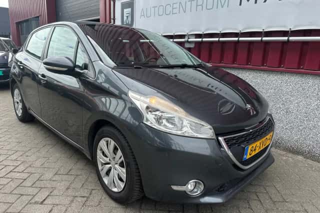 Peugeot 208 (2012) thumbnail 5