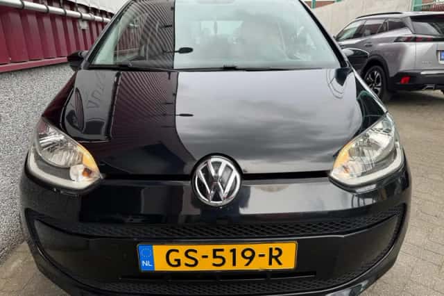 Volkswagen Up! (2012) thumbnail 2