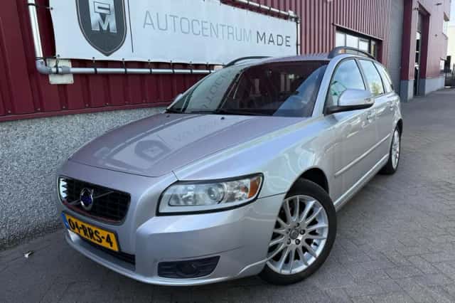 Volvo V50 (2011) thumbnail 1