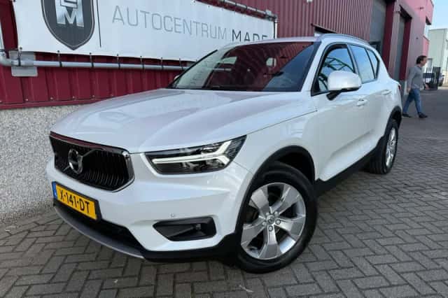 Volvo XC40 (2021) thumbnail 1