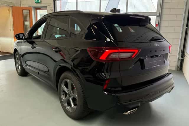 Ford Kuga (2025) thumbnail 3