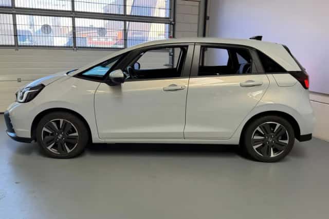 Honda Jazz (2025) thumbnail 4