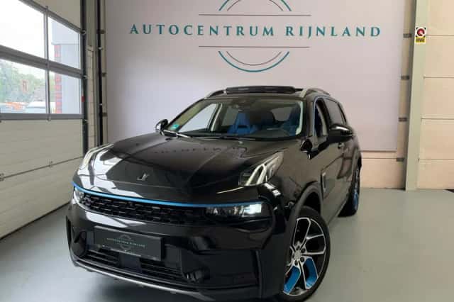Lynk & Co 01 (2023) thumbnail 1