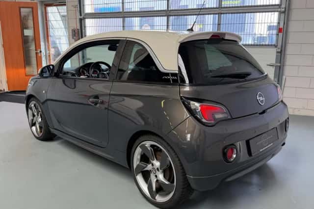 Opel Adam (2013) thumbnail 3