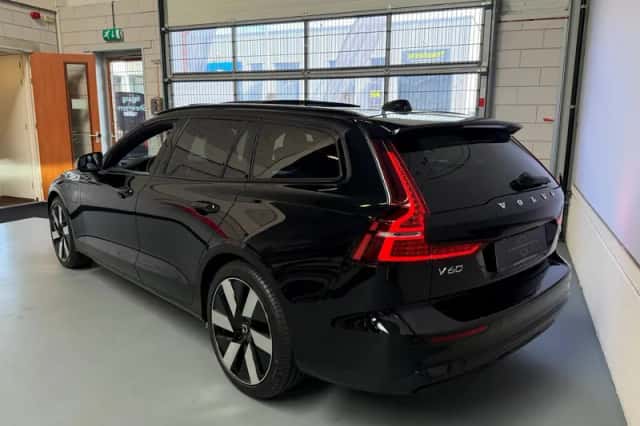 Volvo V60 (2025) thumbnail 3