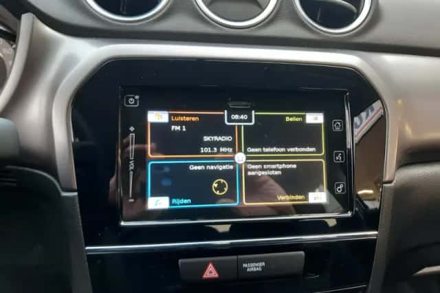 Suzuki Vitara (2020) thumbnail 5