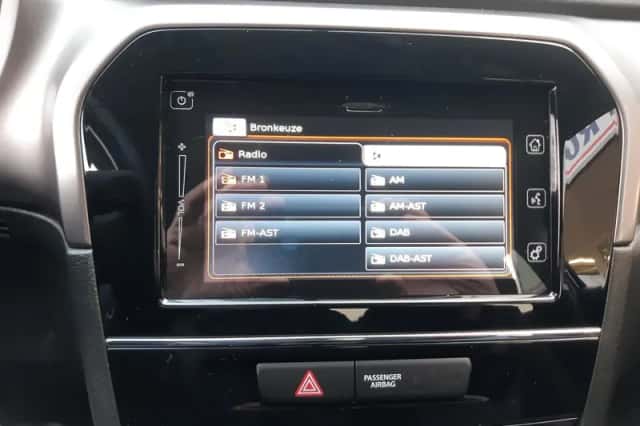 Suzuki Vitara (2020) thumbnail 6