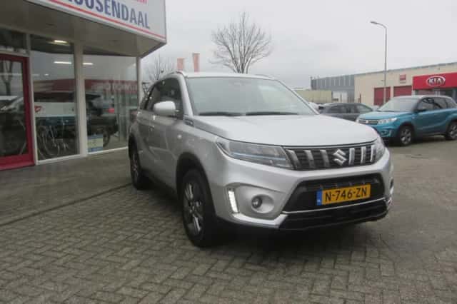 Suzuki Vitara (2020) thumbnail 3