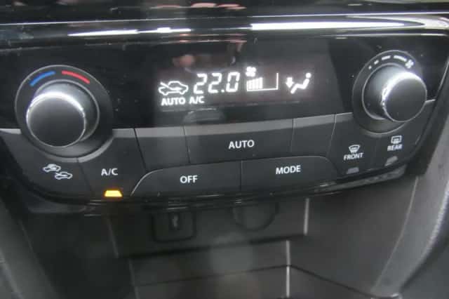 Suzuki Vitara (2020) thumbnail 4