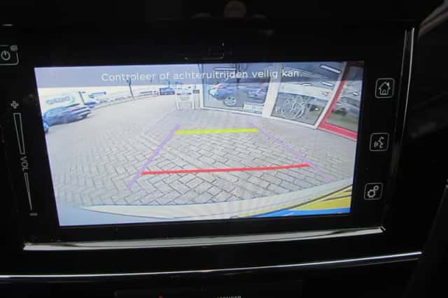 Suzuki Vitara (2020) thumbnail 6