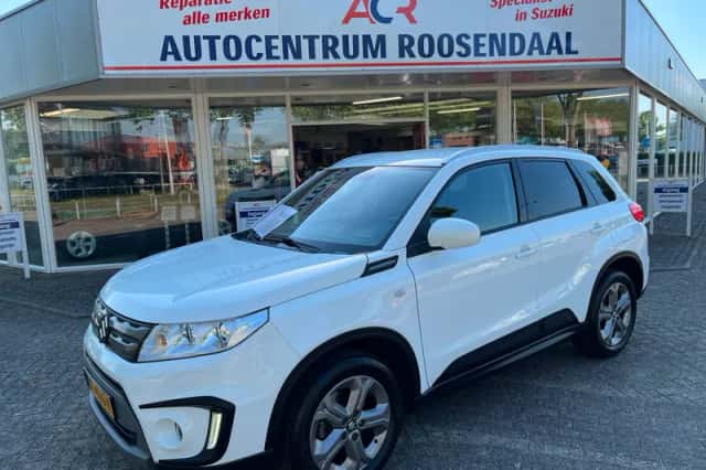Suzuki Vitara (2017) thumbnail 1