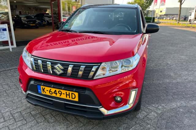 Suzuki Vitara (2019) thumbnail 3