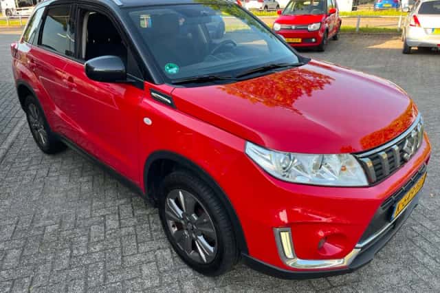 Suzuki Vitara (2019) thumbnail 4