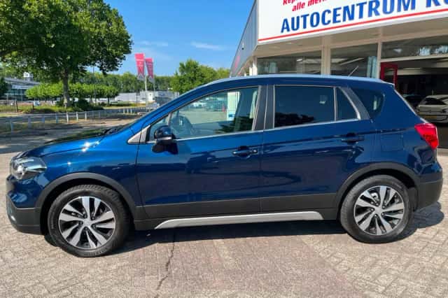 Suzuki S-Cross (2018) thumbnail 2