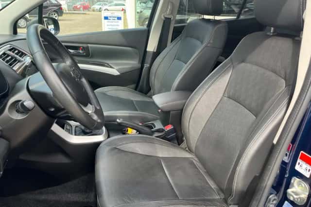 Suzuki S-Cross (2018) thumbnail 4