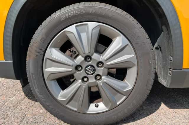 Suzuki Vitara (2019) thumbnail 5