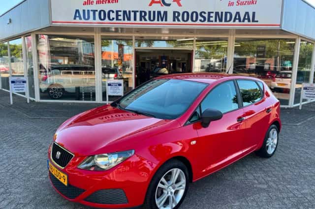 SEAT Ibiza (2010) thumbnail 2