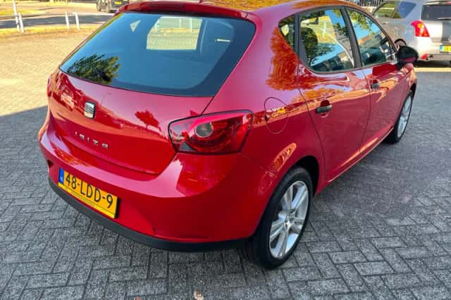 SEAT Ibiza (2010) thumbnail 6
