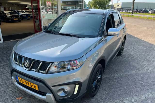 Suzuki Vitara (2018) thumbnail 2