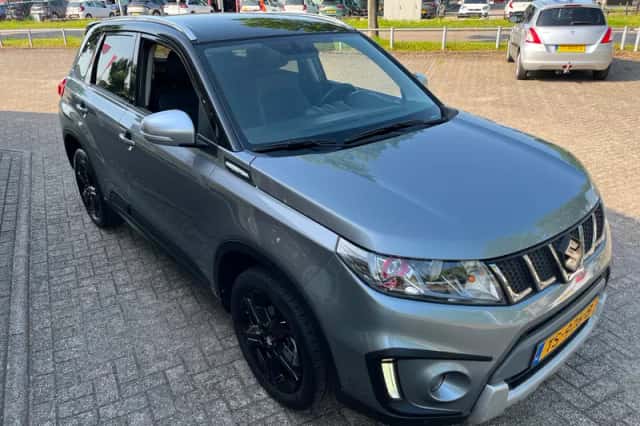 Suzuki Vitara (2018) thumbnail 4