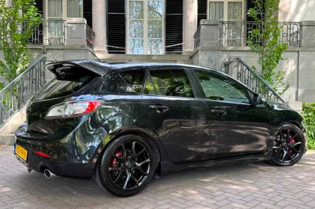 Mazda 3 (2010) thumbnail 3