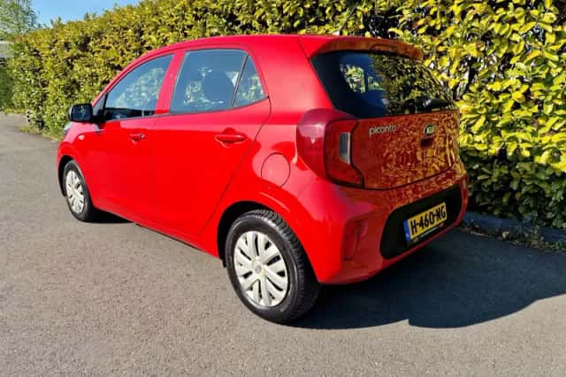Kia Picanto (2017) thumbnail 4