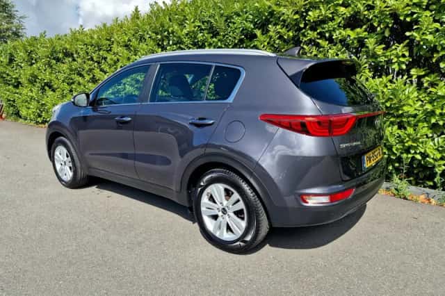 Kia Sportage (2017) thumbnail 3
