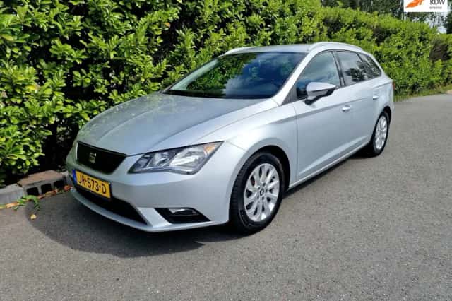 SEAT Leon (2016) thumbnail 1
