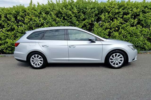 SEAT Leon (2016) thumbnail 6