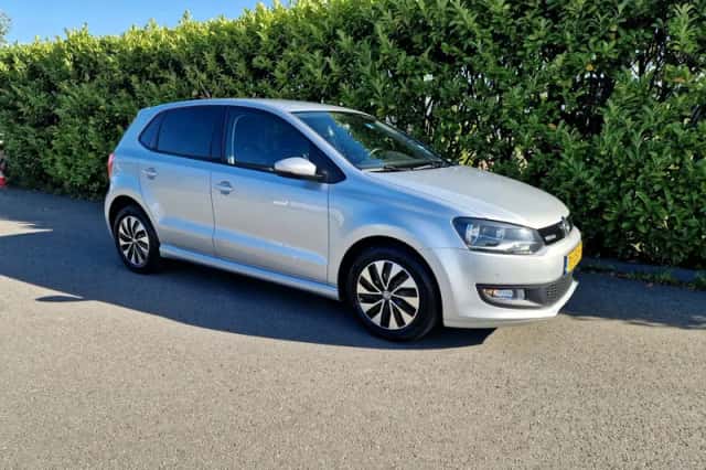 Volkswagen Polo (2017) thumbnail 2