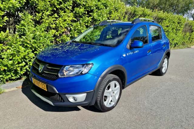 Dacia Sandero (2014) thumbnail 1