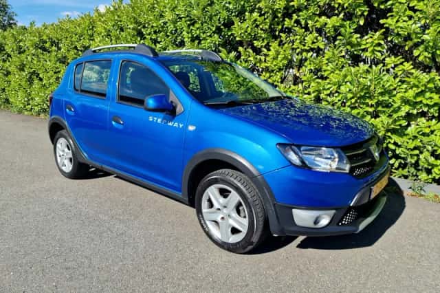 Dacia Sandero (2014) thumbnail 2
