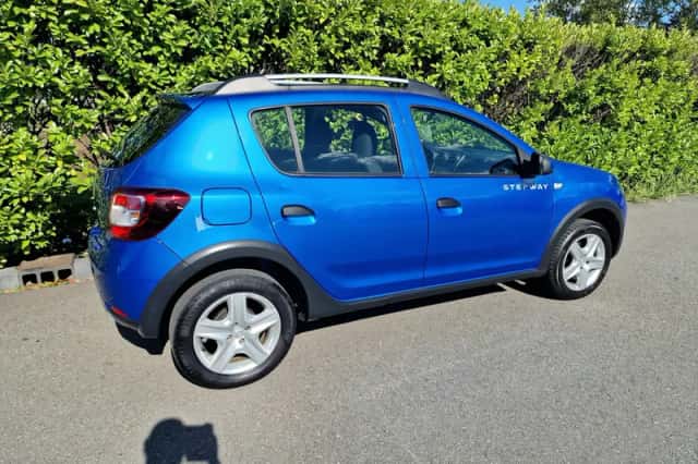Dacia Sandero (2014) thumbnail 3
