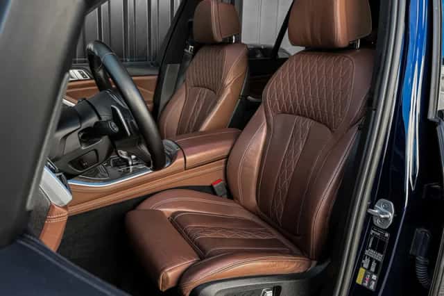 BMW X5 (2021) thumbnail 2