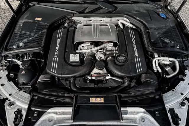 Mercedes-Benz C-Klasse (2016) thumbnail 4