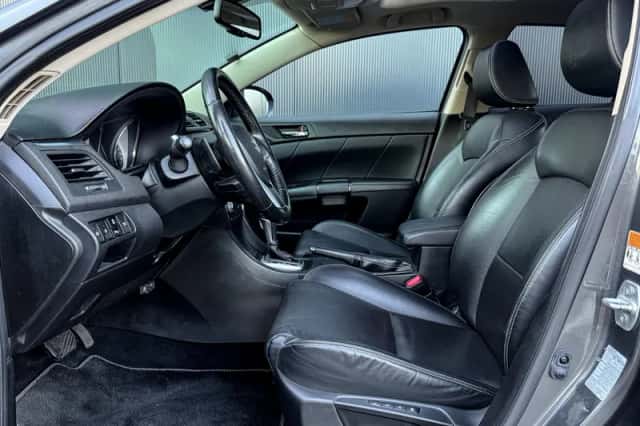 Suzuki Kizashi (2011) thumbnail 6