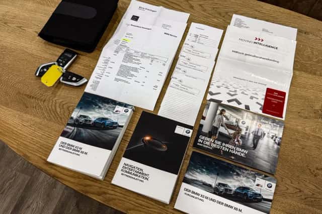 BMW X5 (2015) thumbnail 2