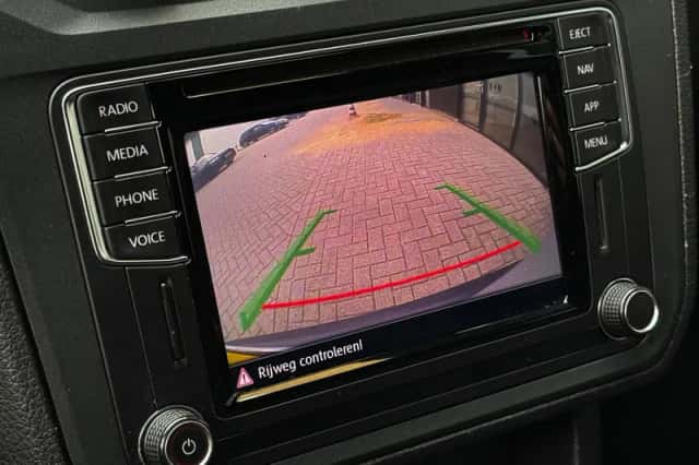 Volkswagen Caddy (2016) thumbnail 6