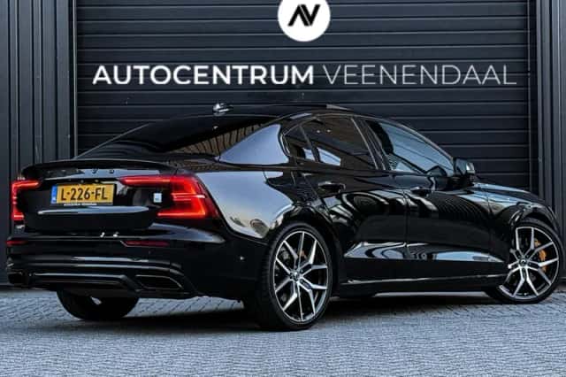 Volvo S60 (2021) thumbnail 3