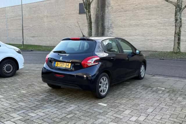 Peugeot 208 (2014) thumbnail 5