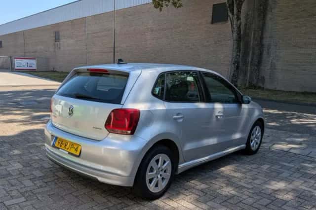 Volkswagen Polo (2011) thumbnail 6