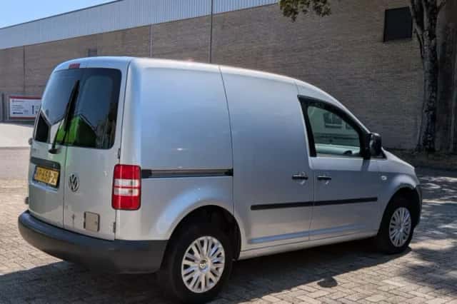 Volkswagen Caddy (2015) thumbnail 5